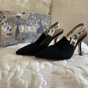 J'ADIOR SLINGBACK PUMP